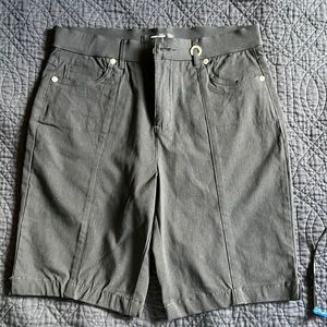 NWOT Simon Chang Black golf shorts